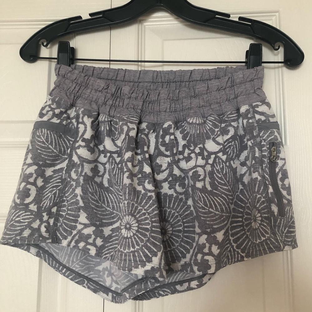 Lululemon Trucker Shorts 4”. SZ4